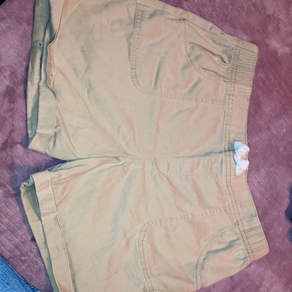 Color: Khaki